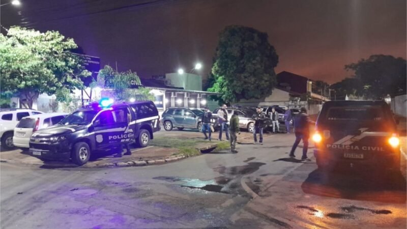 Polícia cumpre 58 ordens contra esquema de tráfico; líder controla do presídio