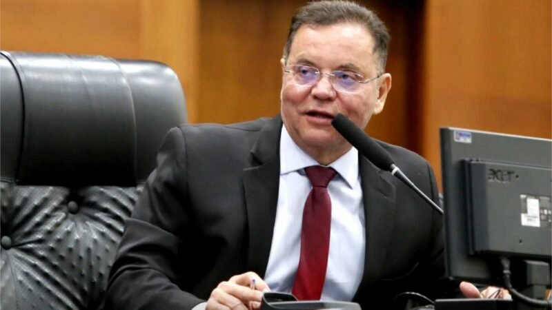 Botelho celebra ‘trava’ de 3 anos em PL e detalha mudanças