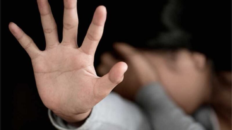 Polícia prende idoso investigado por estupro e cárcere privado em Vila Rica