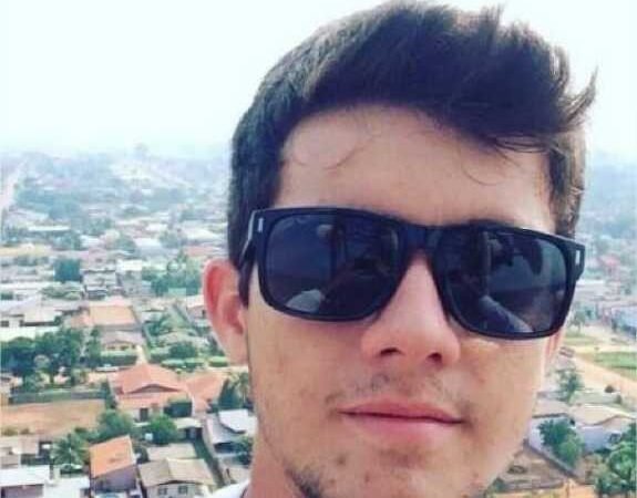 Jovem morre pendurado em poste durante manutenção na rede de internet em Cláudia-MT