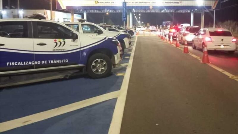 Blitz prende 11 motoristas bêbados na volta do Festival de Inverno