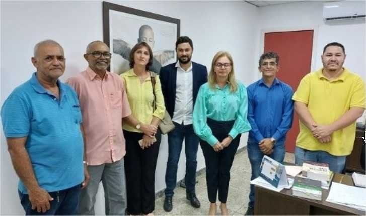 Vereador se reúne com juíza para tratar sobre regularização fundiária