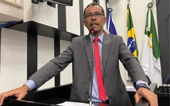 Emenda de Dídimo isenta mais de 70% da população da taxa de coleta de lixo