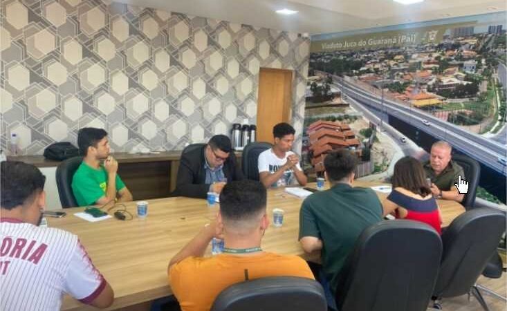 Chico vai intermediar reunião entre estudantes e prefeitura