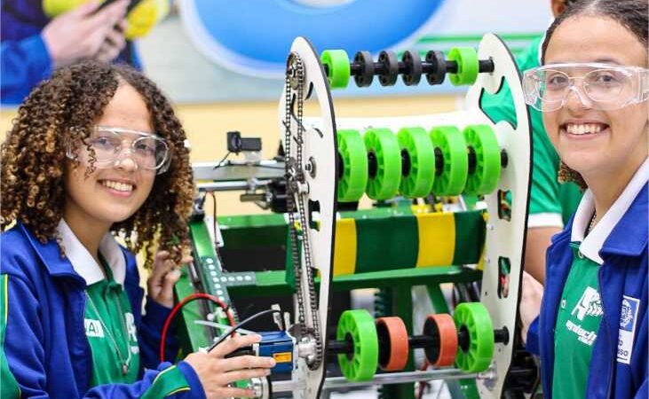 Estudantes de Várzea Grande vão representar a Rede Estadual de Ensino em campeonato nacional de robótica