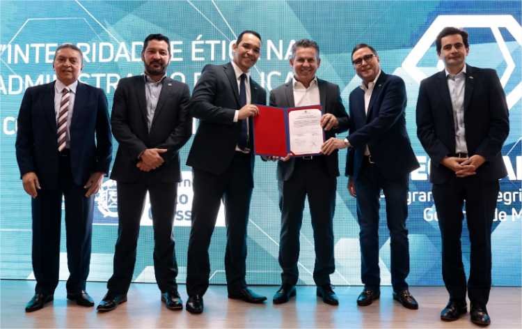 “Ética e eficiência são essenciais para entregarmos o que a sociedade espera do poder público”, afirma governador