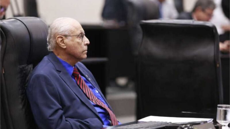 Júlio Campos analisa que projeção de Garcia à Casa Civil iguala condições com Botelho