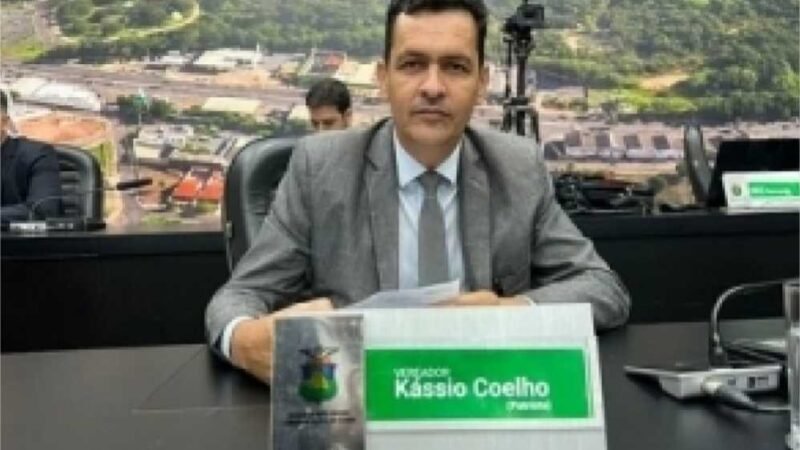 Kássio acompanha obra de acessibilidade para alunos no Ribeirão do Lipa