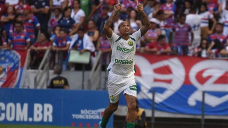 Deyverson marca, Cuiabá derrota o Fortaleza fora de casa e se afasta da zona da degola no Brasileirão