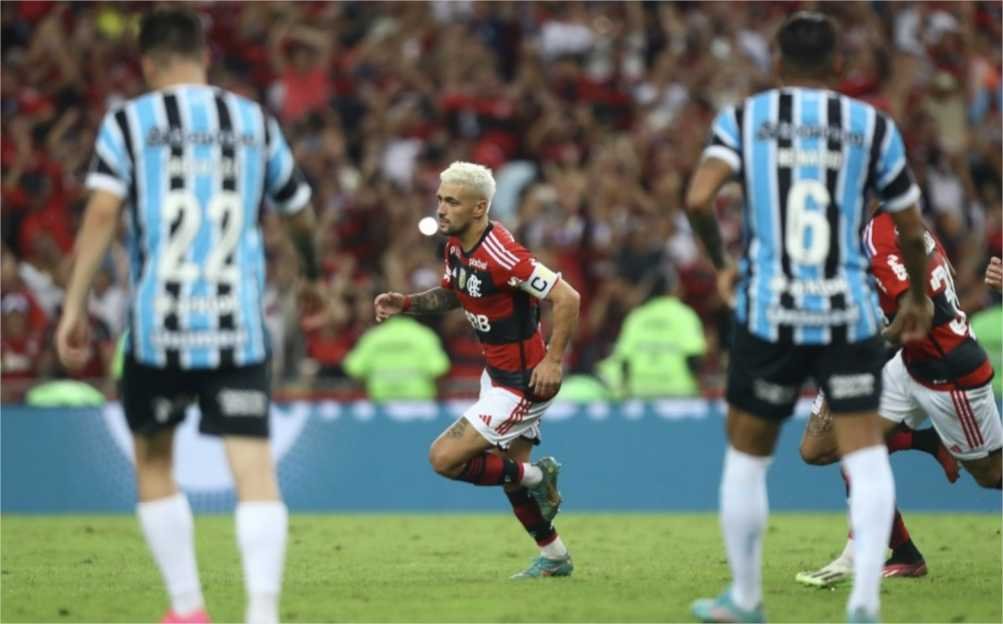Flamengo supera crise, vence o Grêmio e está na final da Copa do Brasil