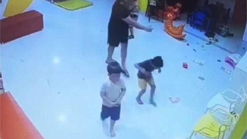 Vídeo mostra homem dando tapas na cabeça de criança autista de 5 anos em outro condomínio; veja