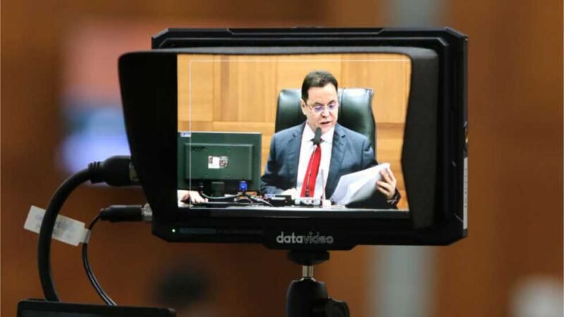 Tempo “gordo” na televisão torna convite do MDB atraente para Eduardo Botelho