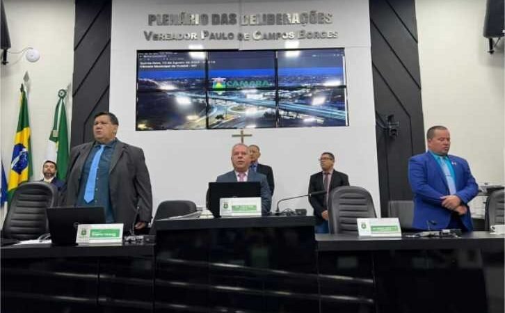 Câmara aprova requerimento, Projetos de Lei e pareceres