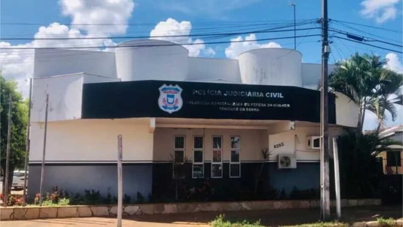 Padrasto é preso suspeito de torturar enteado de 11 anos após a morte da mãe