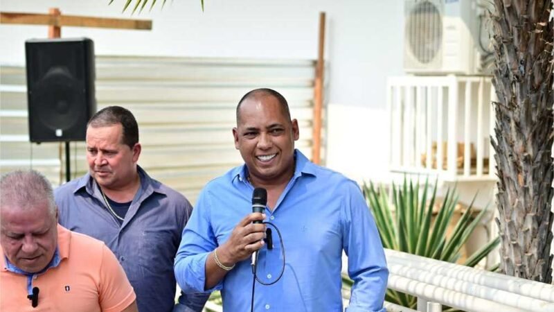 Juca prestigia lançamento de obra idealizada por sua gestão na Câmara