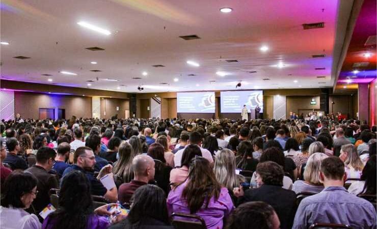 Seduc reúne mais de 1,2 mil profissionais da educação para debater planejamento escolar