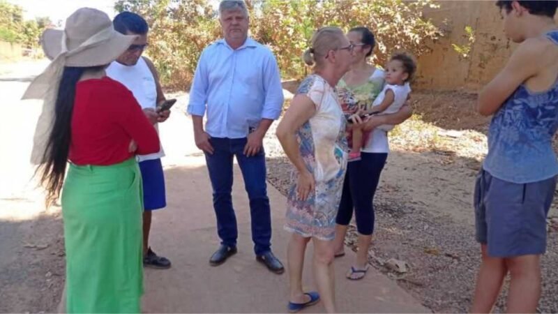 Vice-prefeito reúne-se com a comunidade, vistoria obras no bairro Nova Conquista e anuncia pavimentação do Serra Dourada para o próximo ano