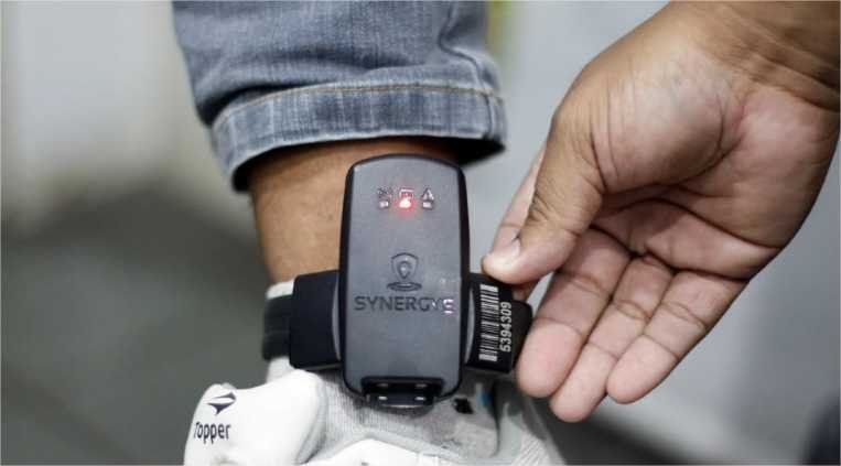 Motorista que assediou adolescente em prédio de luxo será monitorado por tornozeleira e terá que pagar R$ 13 mil