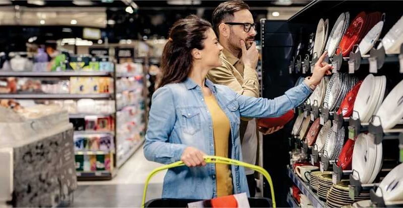 Junho registra alta no volume de vendas e queda de receita no comércio mato-grossense