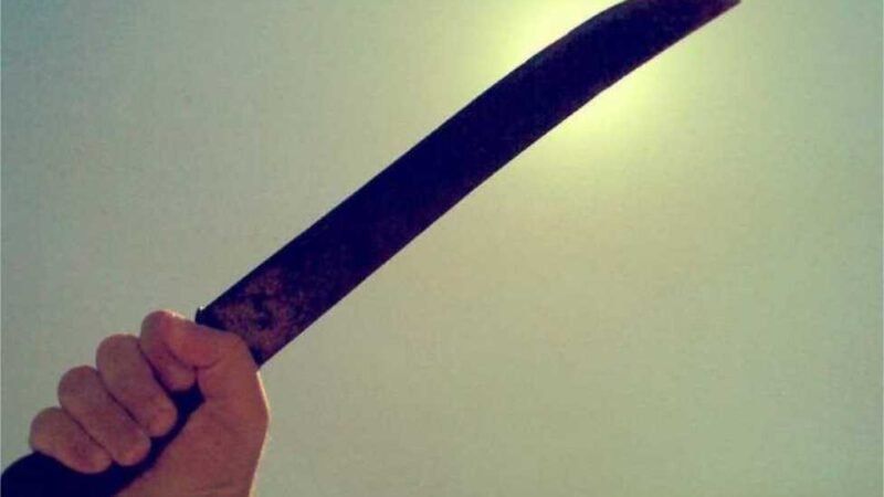 Idoso tem casa invadida e é agredido com 10 golpes de facão na cabeça em Cuiabá