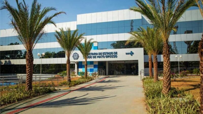 Governo de MT entrega 110 veículos para atender unidades da Secretaria de Saúde