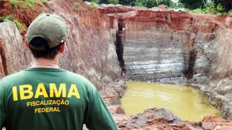 Ibama expulsa garimpeiros que se “refugiaram” em terra indígena