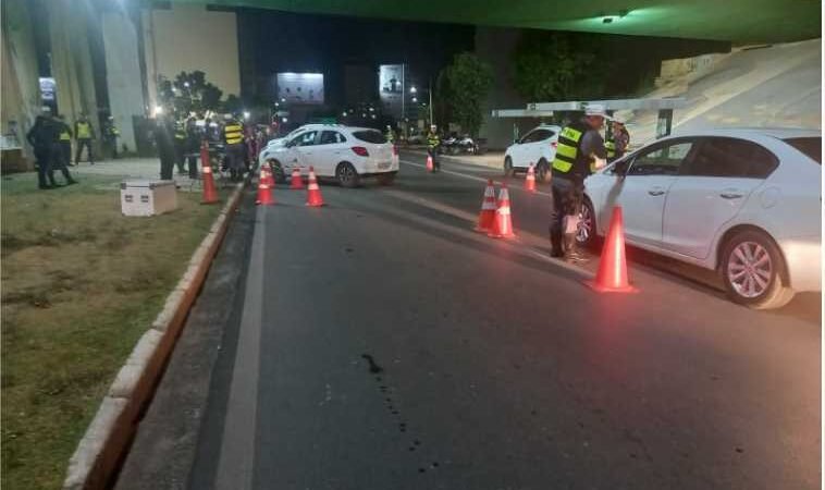 Operações da Lei Seca prendem 32 motoristas por embriaguez ao volante