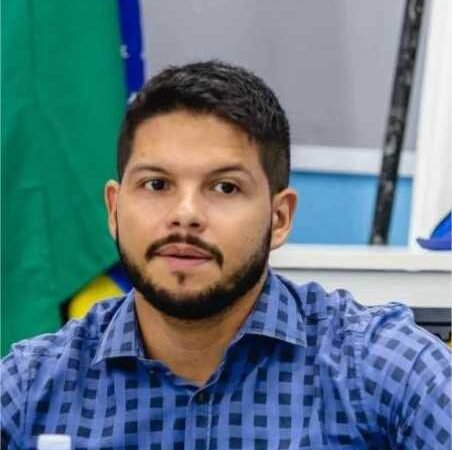 A seleção adversa e o risco moral nas contratações públicas