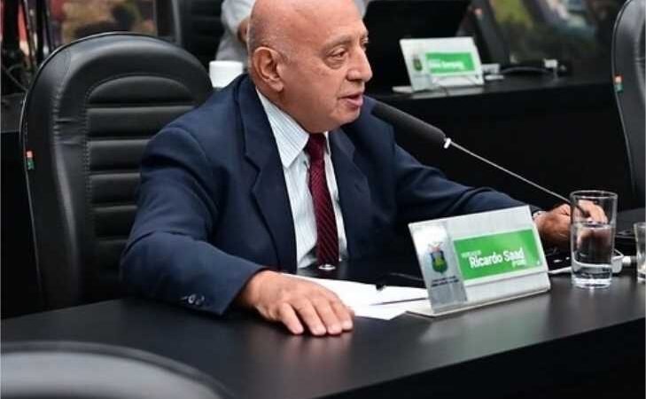 Ricardo Saad apresenta indicações de tapa-buracos em quatro bairros