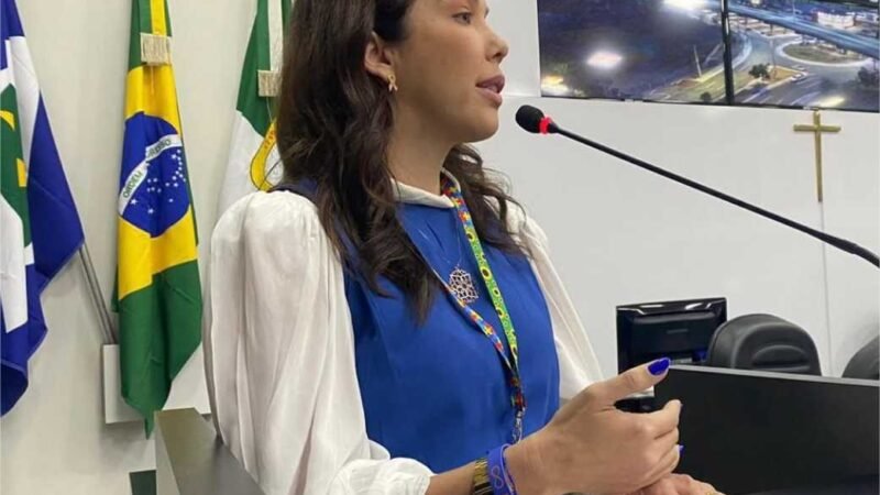 Alvo de violência política de gênero, vereadora se reúne com delegada e com deputada nesta segunda