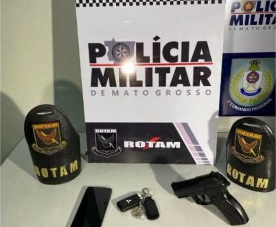 Menores são aprendidos pela Rotam ao tentar roubar carro e agredir idosa na Capital