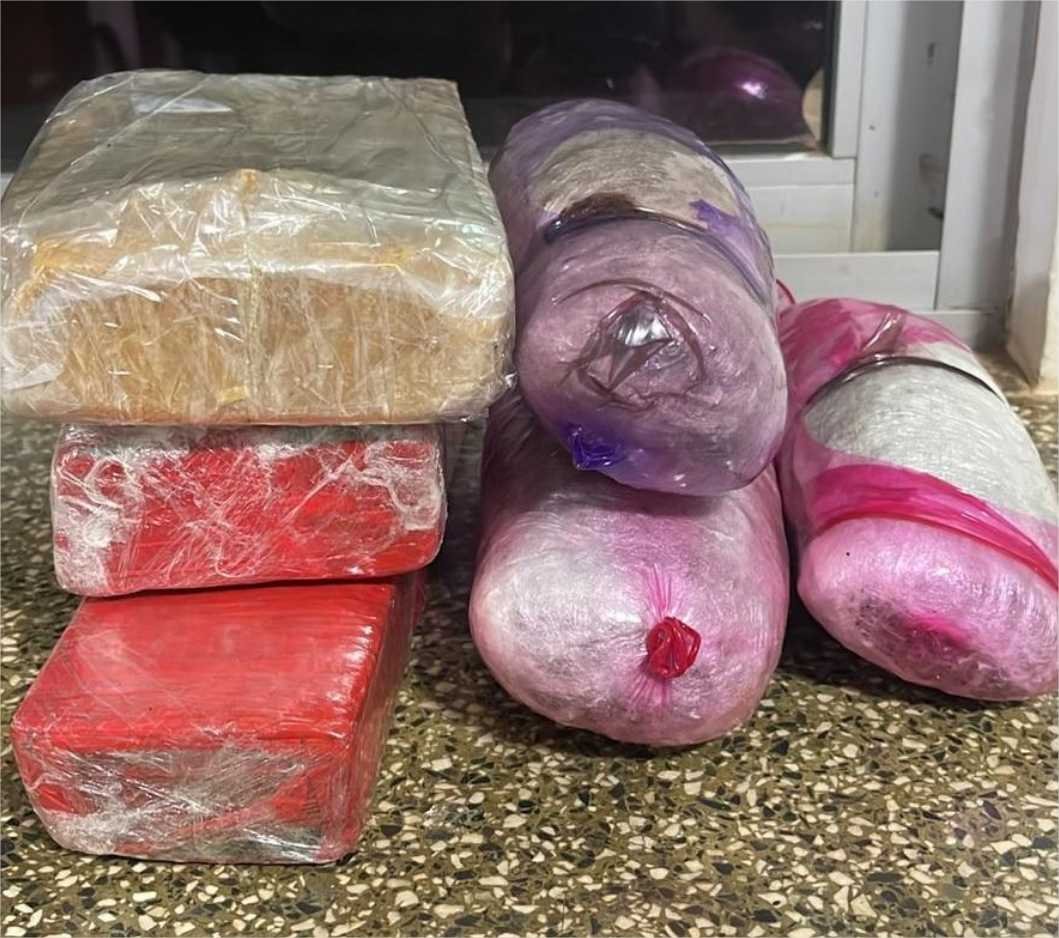 PJC e PRF prendem dupla transportando Pasta Base, Maconha e Skunk em Sorriso