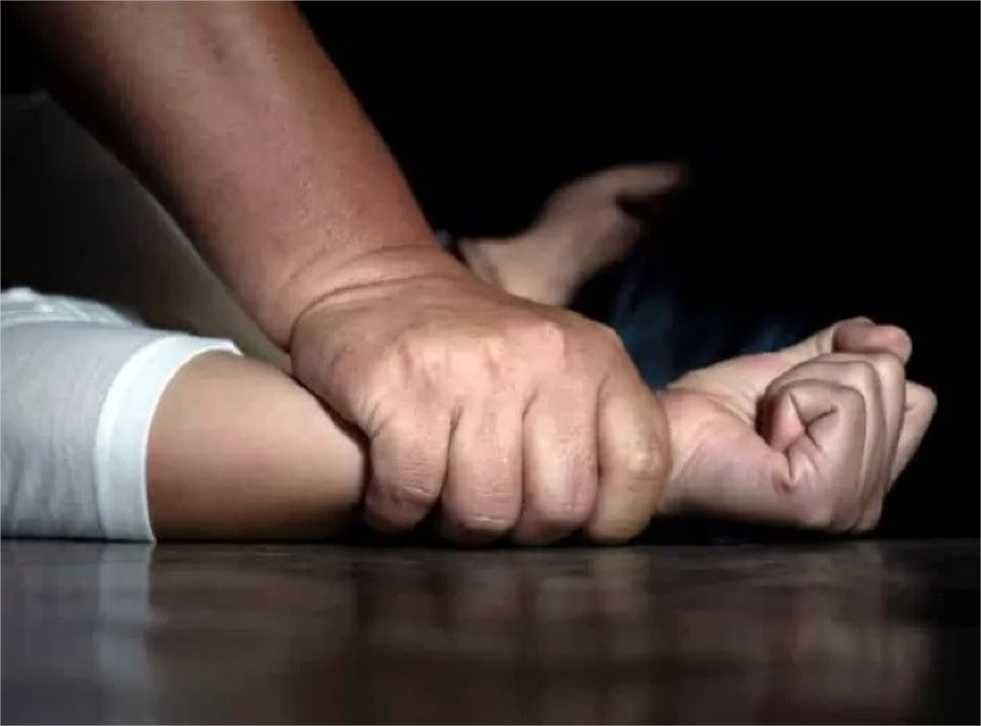 Bandido estupra babá e faz duas crianças reféns ao invadir imóvel na madrugada