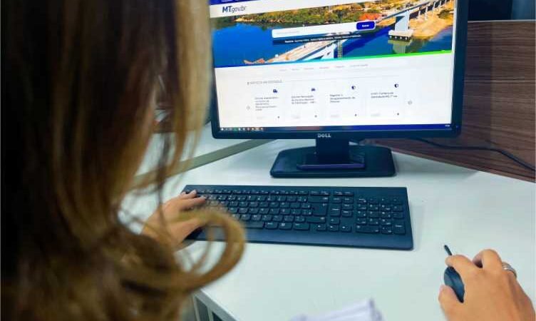 Estudantes da rede estadual podem fazer rematrícula pelo MT Cidadão e portal de serviços do Governo