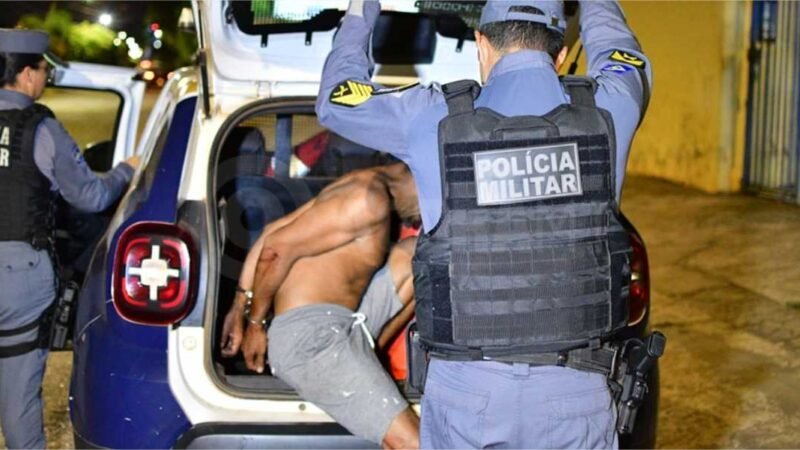 Homem é preso após agredir companheira em quitinete; mulher conseguiu fugir e pedir ajuda