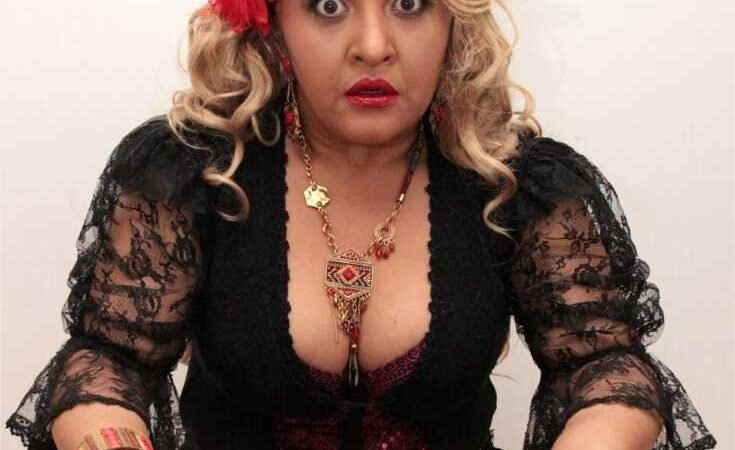 Consuelo Puerto Libre apresenta