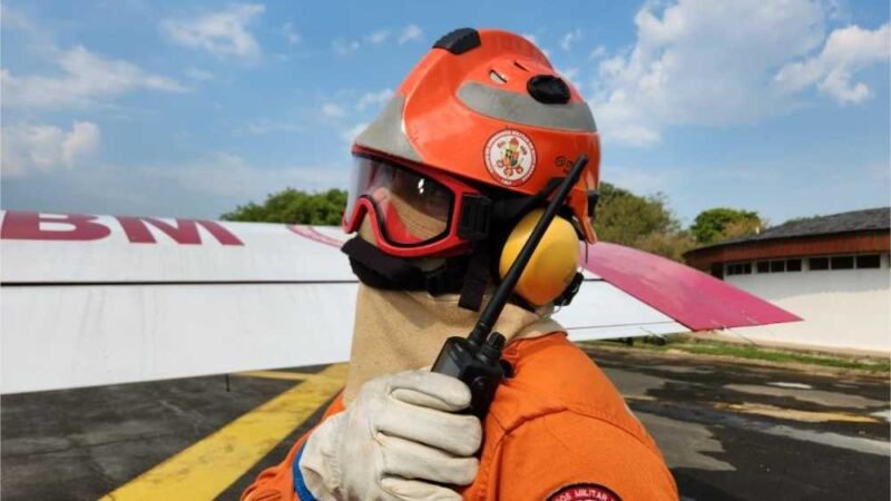 40 militares fazem rescaldo de incêndio em parque estadual no Pantanal