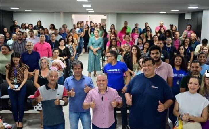 Câmara de Cuiabá homenageia Servidores do Legislativo