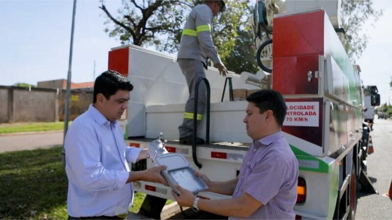 Várzea Grande já instalou 30 mil Lâmpadas em Led e vai avançar para mais 23 mil até o final do a ano