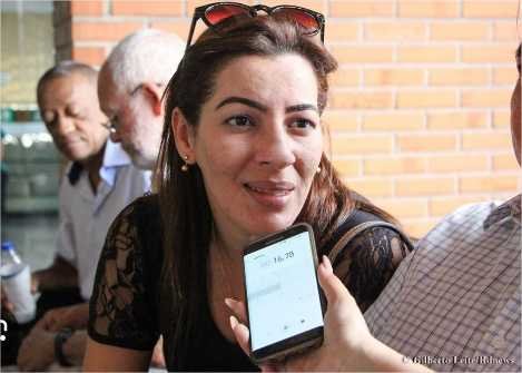 Naquela mesa, de 10 lugares