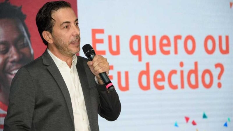 Oportunidades: palestrante ressalta importância de investir em autoconhecimento