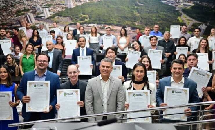 Vereador celebra Dia do Médico em Sessão Solene realizada na Câmara