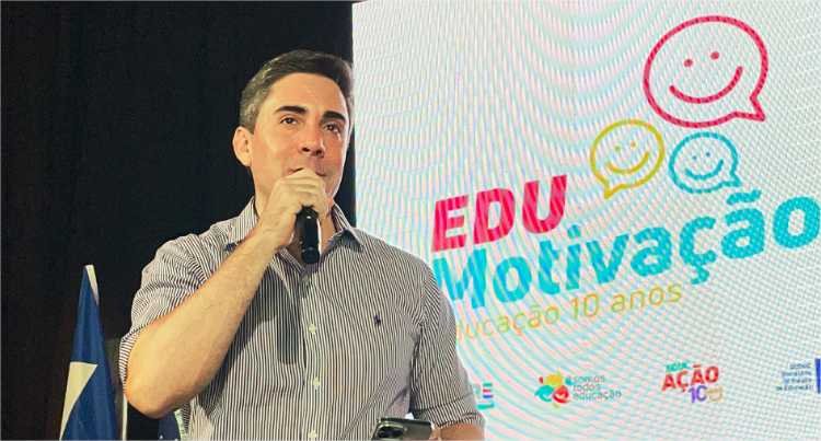 “Governo de MT valoriza profissionais com bolsas de formação, revisão da lei de carreira e gratificação por resultado”, afirma secretário