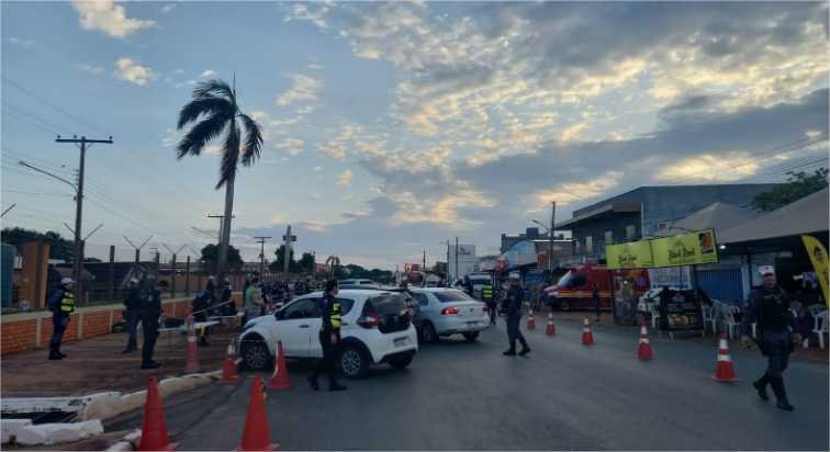 Blitz resulta em quatro motoristas presos e 51 veículos removidos em Várzea Grande