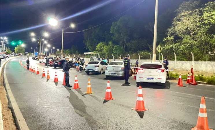 Operação Lei Seca prende oito motoristas por embriaguez ao volante e confecciona 81 multas