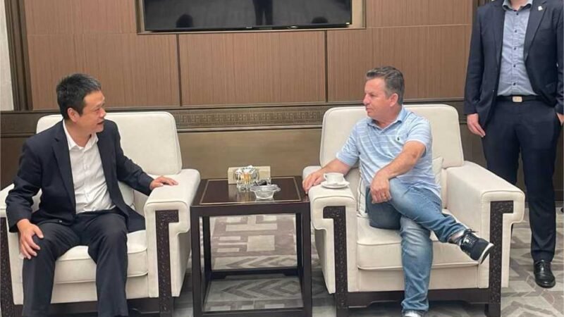 Governador está em Haikou e se reunirá com governador da província chinesa de Hainan