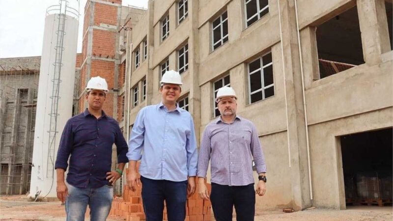 Deputado Thiago vistoria Parque Tecnológico e defende unidade em Rondonópolis