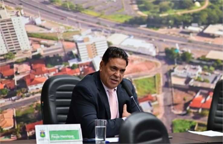 Líder do governo propõe série de intervenções em seis bairros