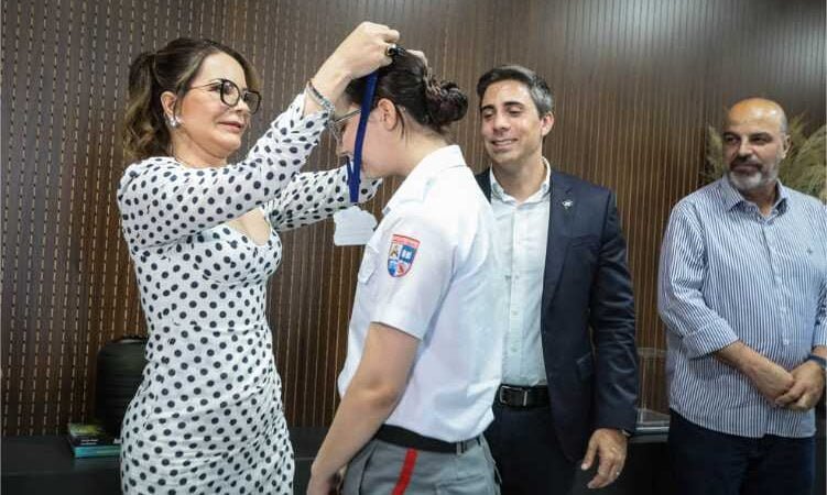 “É uma honra contribuir e representar o Estado”, afirma estudante nomeada jovem embaixadora