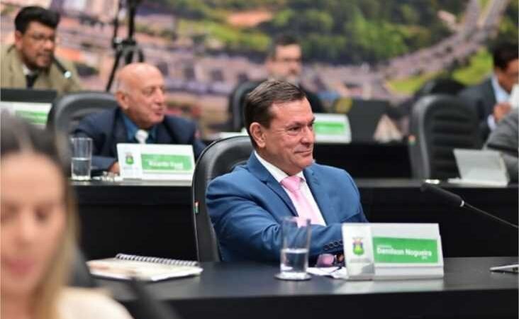 Câmara aprova proposta de Chico e concede título de Cidadão Cuiabano ao vereador Demilson